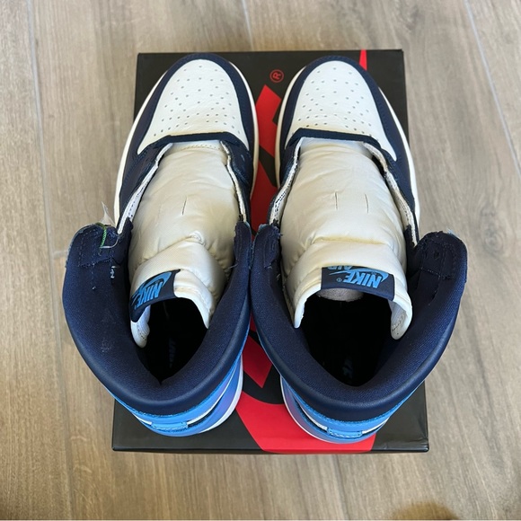 Air Jordan 1 Retro High Obsidian UNC - Picture 7 of 10